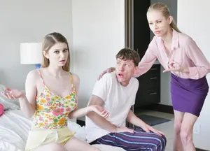 Mẹ kế bắt tiểu thư riêng của người chồng địt với cậu con trai