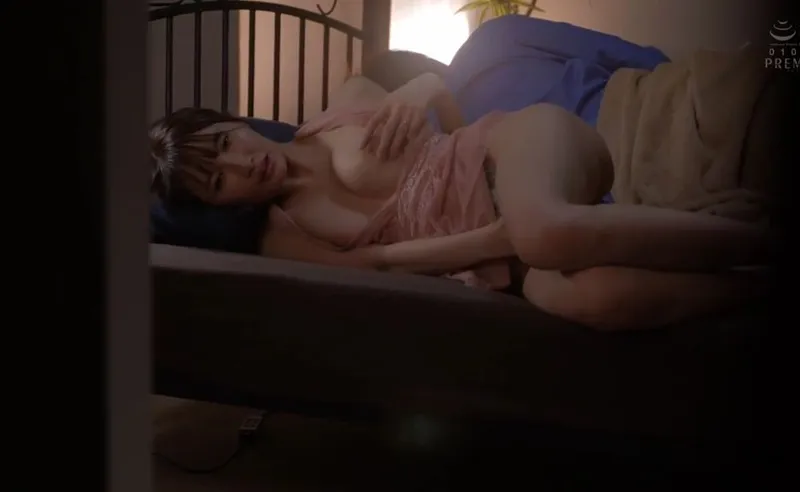đưa tiền bối say xỉn về nhà, cậu nhân viên trúng số húp được người vợ tiền bối xinh dâm